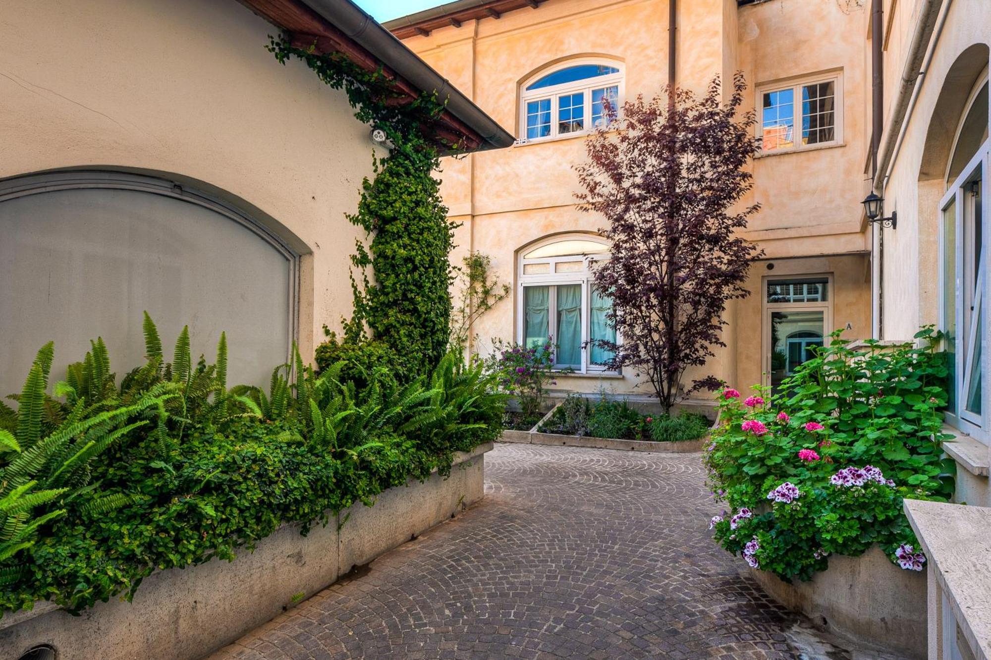 Colosseum Sweet Life Apartment Рим Екстер'єр фото