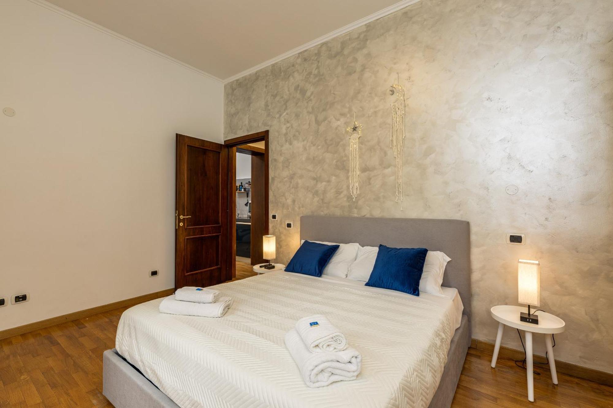 Colosseum Sweet Life Apartment Рим Екстер'єр фото