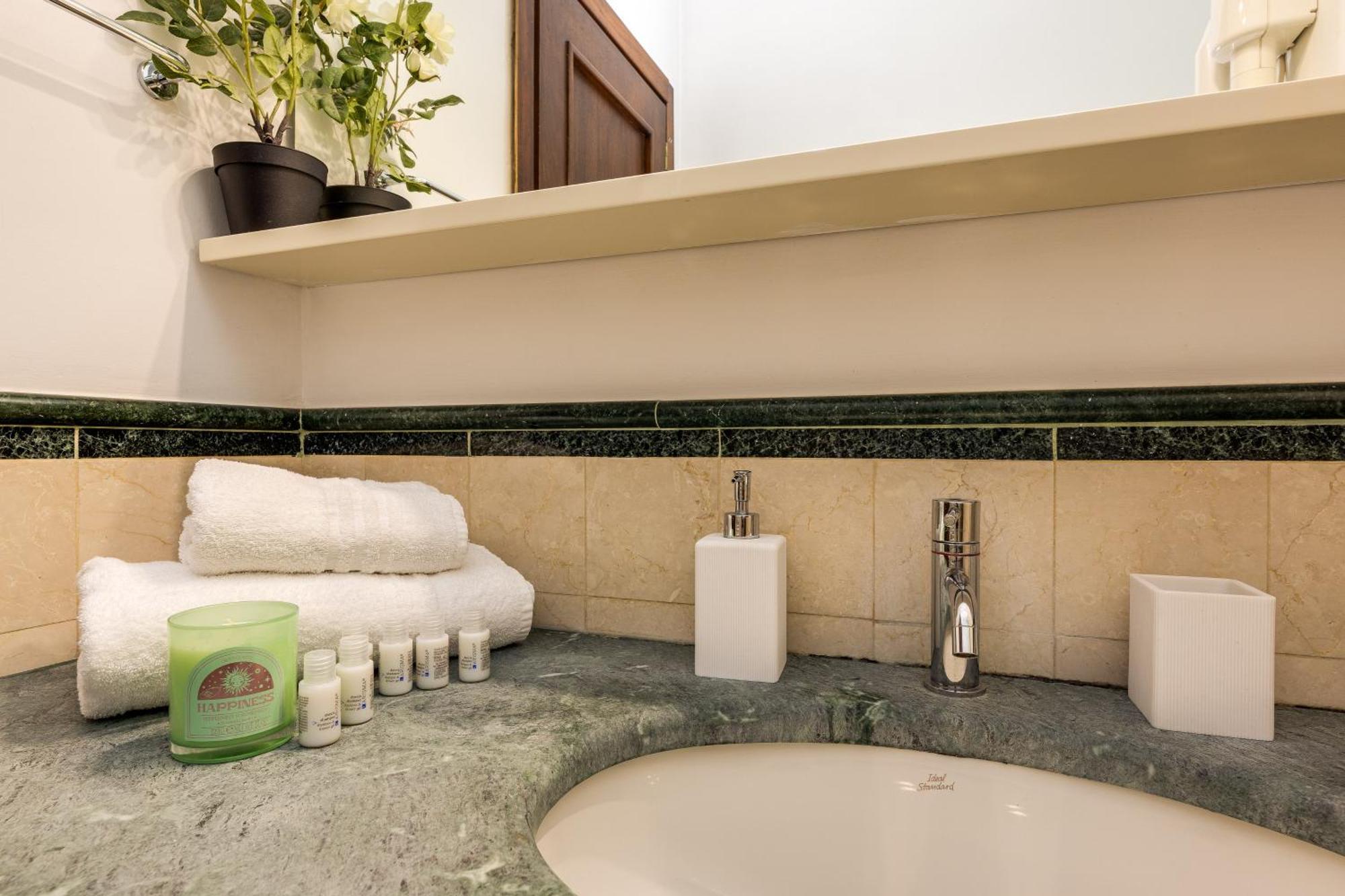 Colosseum Sweet Life Apartment Рим Екстер'єр фото